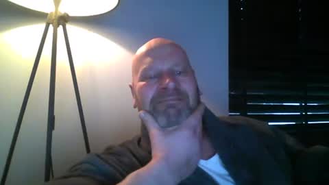 Snapshot of bigmike3339 chatting on February 2025 08:17:01 AM bigmike3339 online show from February 2025 08:17:01 AM