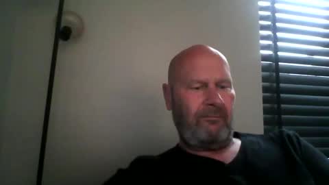 Snapshot of bigmike3339 chatting on October 2025 10:12:02 AM bigmike3339 online show from October 2025 10:12:02 AM