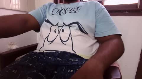 Snapshot of bignaturaldesi chatting on December 2025 12:21:01 PM bignaturaldesi online show from December 2025 12:21:01 PM