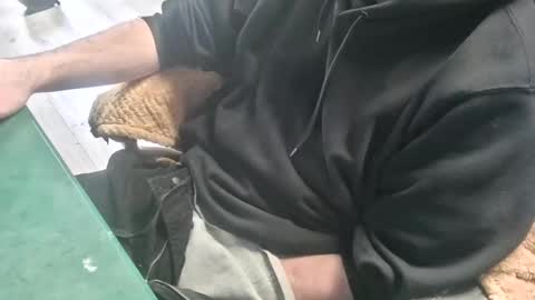 Snapshot of bigpeepdude chatting on November 2025 08:32:01 PM bigpeepdude online show from November 2025 08:32:01 PM