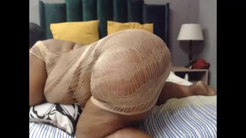 bigsuperbutt online show from January 2026 09:58:02 AM
