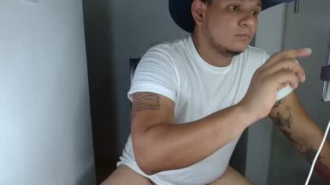 MANUEL online show from November 2025 07:10:01 AM