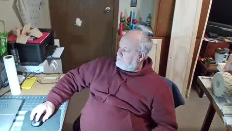 Snapshot of bigthump9999 chatting on February 2025 02:52:01 PM bigthump9999 online show from February 2025 02:52:01 PM