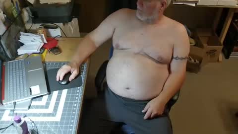 Snapshot of bigthump9999 chatting on November 2025 09:09:02 PM bigthump9999 online show from November 2025 09:09:02 PM