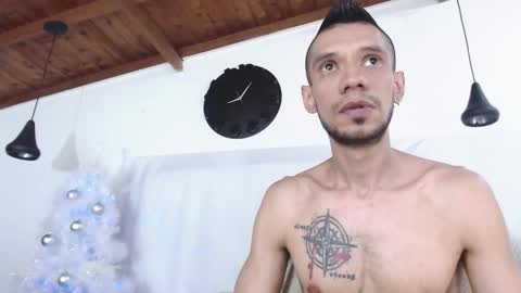 Snapshot of bigzehuz chatting on December 2024 02:04:02 AM andres online show from December 2024 02:04:02 AM