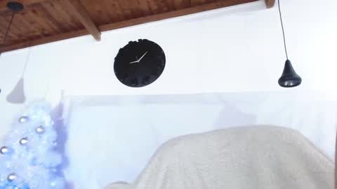 Snapshot of bigzehuz chatting on December 2024 02:01:02 AM andres online show from December 2024 02:01:02 AM