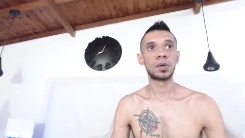 Snapshot of bigzehuz chatting on January 2025 07:31:01 PM andres online show from January 2025 07:31:01 PM