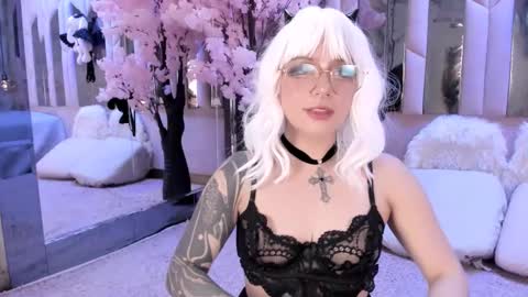 Snapshot of biizzy_noar chatting on November 2025 01:43:02 PM Biizzy online show from November 2025 01:43:02 PM