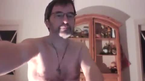 Snapshot of bikertom1988 chatting on February 2025 02:17:01 AM bikertom1988 online show from February 2025 02:17:01 AM