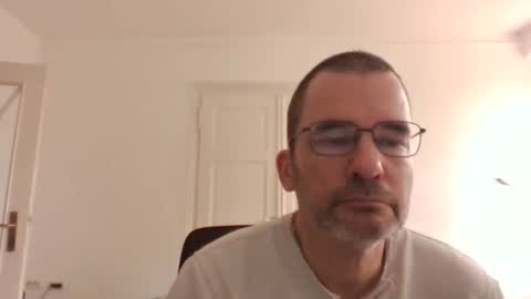 Snapshot of bikertom1988 chatting on February 2025 01:10:02 PM bikertom1988 online show from February 2025 01:10:02 PM