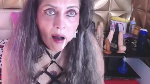 Snapshot of biky_hot chatting on January 2025 10:51:02 PM Biky Hot online show from January 2025 10:51:02 PM