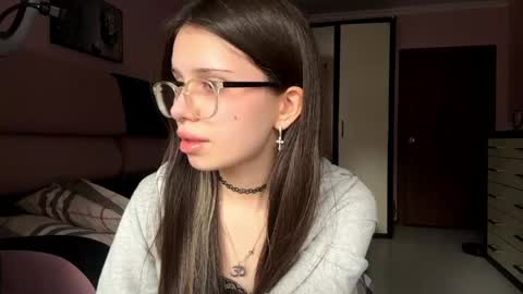 Yuna online show from April 2026 01:47:01 PM