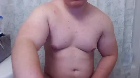 Snapshot of bills5562 chatting on December 2024 01:41:02 AM Fitness69 online show from December 2024 01:41:02 AM