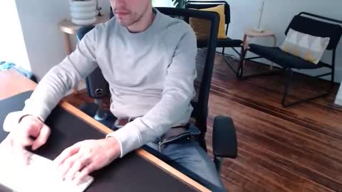 Snapshot of bisexy_man chatting on January 2026 03:39:02 PM bisexy_man online show from January 2026 03:39:02 PM