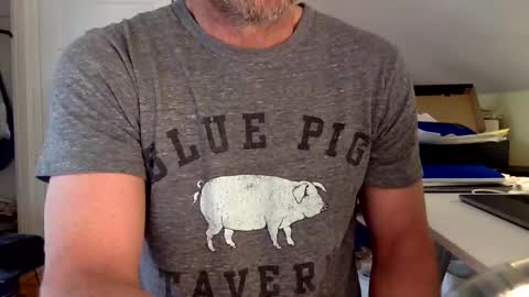 Snapshot of bisonbar chatting on February 2025 03:49:01 PM BisonBar online show from February 2025 03:49:01 PM