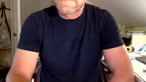 Snapshot of bisonbar chatting on September 2025 04:10:02 PM BisonBar online show from September 2025 04:10:02 PM