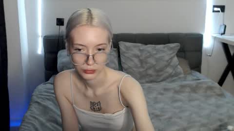 Julia online show from October 2025 02:56:02 PM