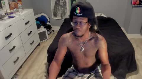 Snapshot of blaccanalmatters chatting on November 2025 11:52:01 PM Plant Base Streamers From Pennsylvania online show from November 2025 11:52:01 PM