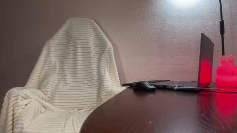 Snapshot of black_alex_ chatting on October 2025 04:40:02 PM Alexandra online show from October 2025 04:40:02 PM