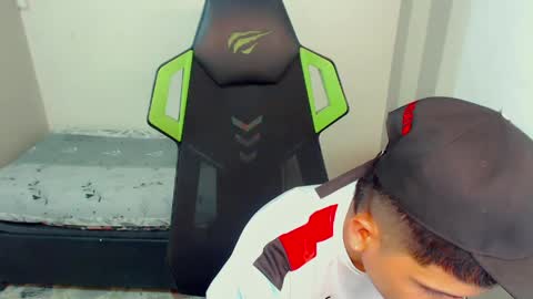 Black diamondd  online show from April 2026 10:32:01 PM