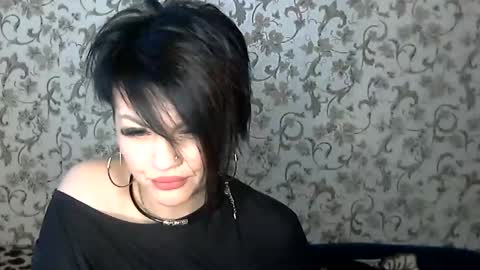 black_hot_01 online show from October 2025 06:25:01 AM