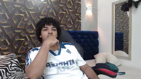 black_king_241 online show from November 2025 03:49:02 AM