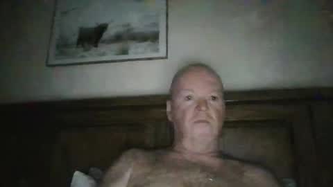 black_n_white4 online show from April 2026 11:18:02 PM