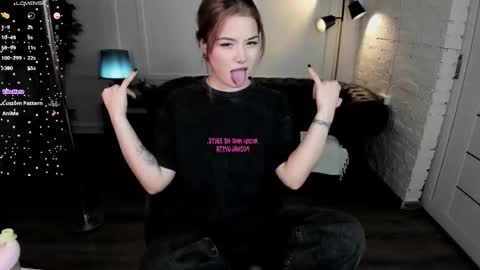 Mon Mon online show from December 2025 02:42:01 AM