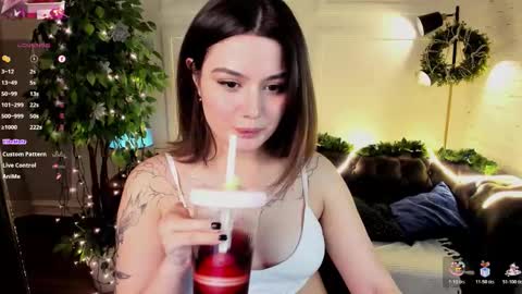 Mon Mon online show from December 2025 02:34:02 PM