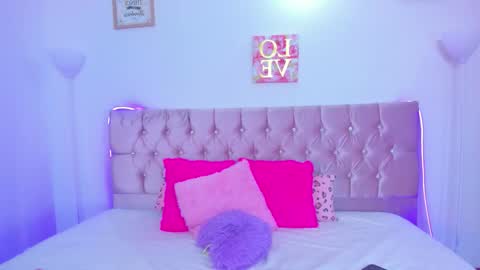 Snapshot of black_tara chatting on February 2026 02:12:02 AM Tara online show from February 2026 02:12:02 AM