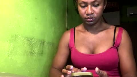 Crystal online show from November 2025 07:02:02 AM