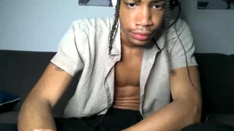 Snapshot of blackbulltitus chatting on January 2026 04:15:01 AM BlackBullTitus online show from January 2026 04:15:01 AM