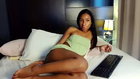 Snapshot of blackd0ll chatting on July 2026 06:47:02 AM Angye online show from July 2026 06:47:02 AM