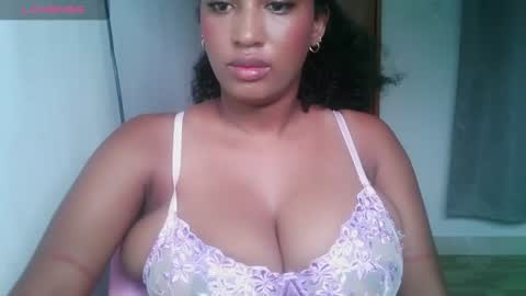 Shophie White online show from July 2026 01:08:02 PM