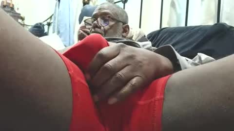 Snapshot of blackmanluv chatting on May 2026 08:00:01 AM Me and her online show from May 2026 08:00:01 AM