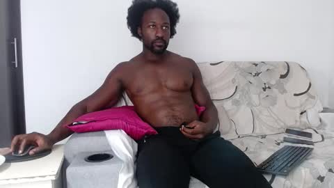 Snapshot of blacknikes chatting on February 2026 02:59:02 PM Twtter 1MikeBeckford Onlyfns beckfordmike online show from February 2026 02:59:02 PM