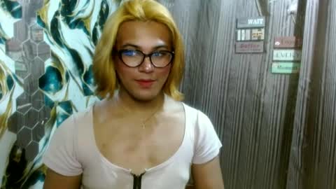 Ellez online show from July 2026 07:02:02 PM