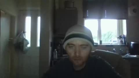 Snapshot of blackvswhite2022 chatting on February 2025 05:06:01 PM blackvswhite2022 online show from February 2025 05:06:01 PM