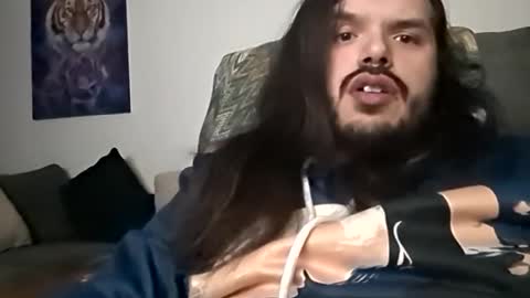 Black wolf online show from February 2025 05:41:01 AM