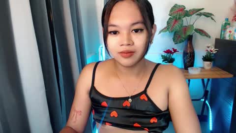 sweetyluna online show from April 2026 05:18:02 AM