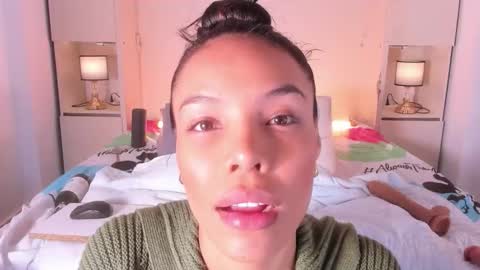 GRACE online show from November 2025 04:05:01 PM