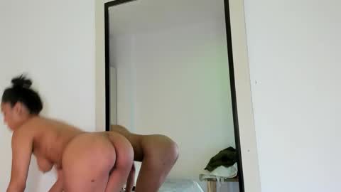 Snapshot of blackywhiite chatting on November 2025 06:02:02 AM GRACE online show from November 2025 06:02:02 AM