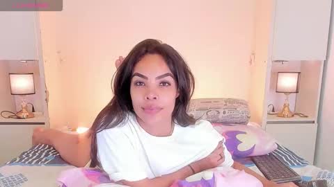 Snapshot of blackywhiite chatting on December 2025 04:39:02 AM GRACE online show from December 2025 04:39:02 AM