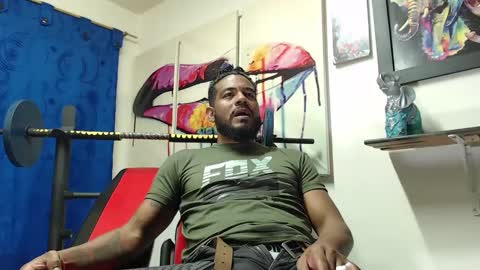 Snapshot of blade_foxx chatting on March 2025 01:51:01 PM Richard online show from March 2025 01:51:01 PM