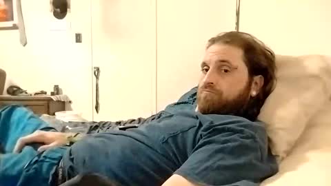 Snapshot of blahblam420 chatting on October 2025 10:13:01 AM blahblam420 online show from October 2025 10:13:01 AM