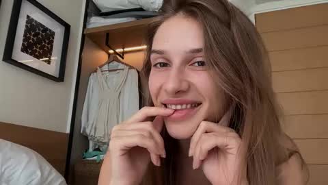 Snapshot of blair_foxxxy chatting on September 2025 04:01:01 AM Blair online show from September 2025 04:01:01 AM