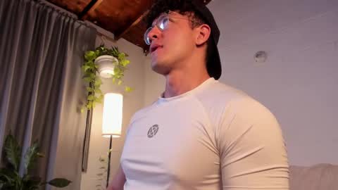 Snapshot of blake_levi chatting on March 2025 11:53:01 PM Blake Levi Independent Model online show from March 2025 11:53:01 PM