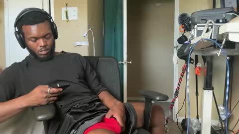 Blackjag00 online show from November 2025 09:48:02 PM