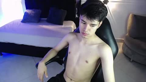 Snapshot of blakzen_ chatting on June 2026 04:07:02 AM Blakzen online show from June 2026 04:07:02 AM