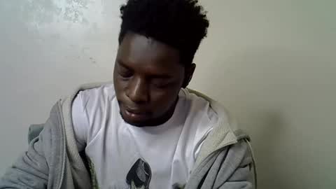 Snapshot of blesse_mixed chatting on November 2025 02:30:01 PM Black brown online show from November 2025 02:30:01 PM